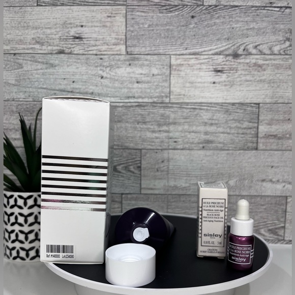 SOLD! BNIB & Sealed Sisley Paris Black Rose Mask➕Black Rose Precious Face Oil🥀 - Picture 3 of 8